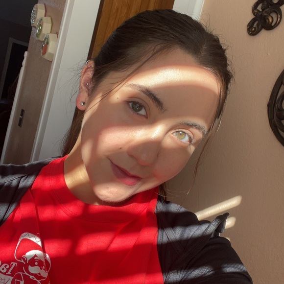 Meet your Posher, Ruth - Picture 1 of 1